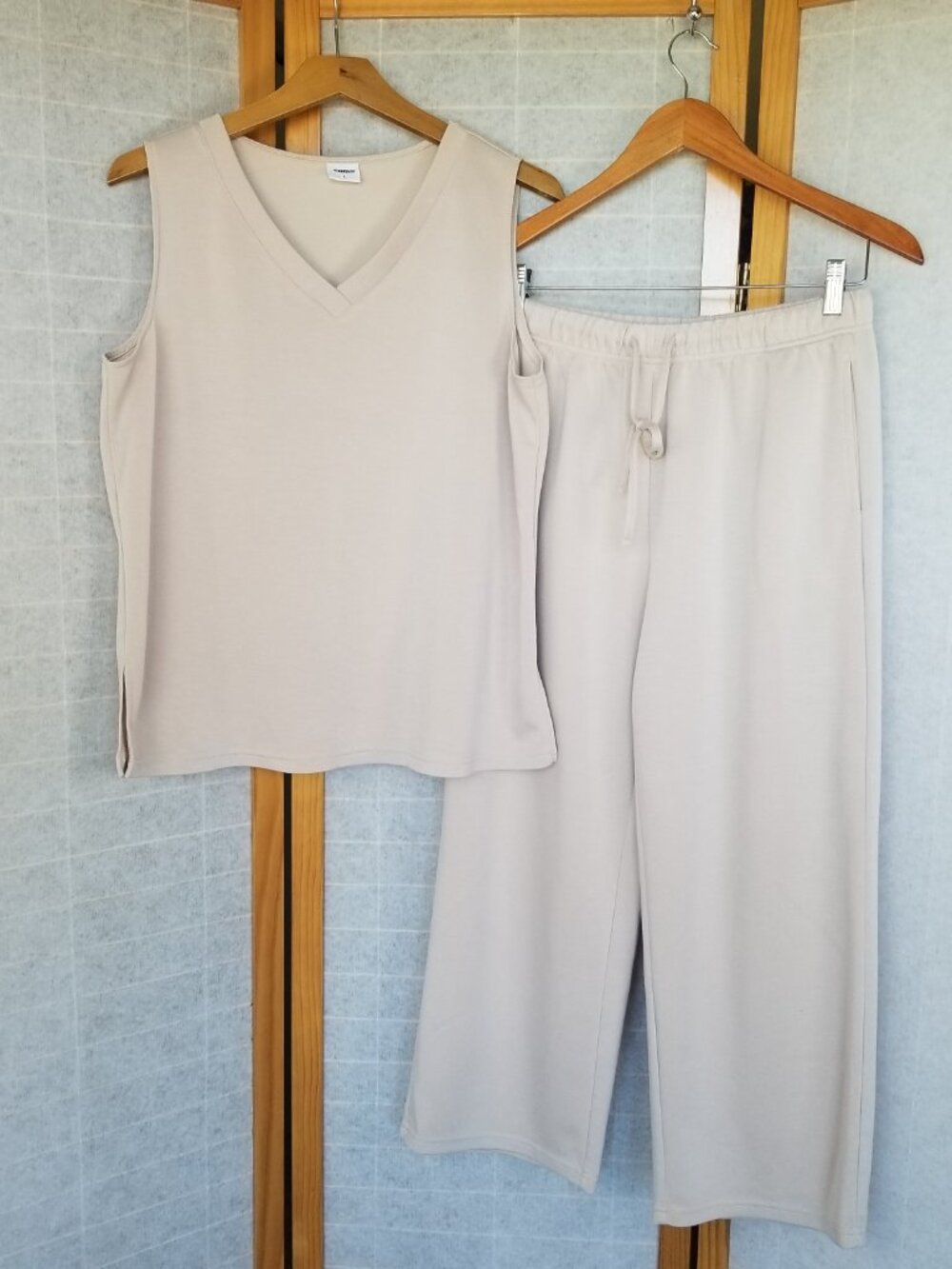 XIEERDUO Women's L Khaki Lounge Sets 2 Piece Outfit Sleeveless Top and Pants